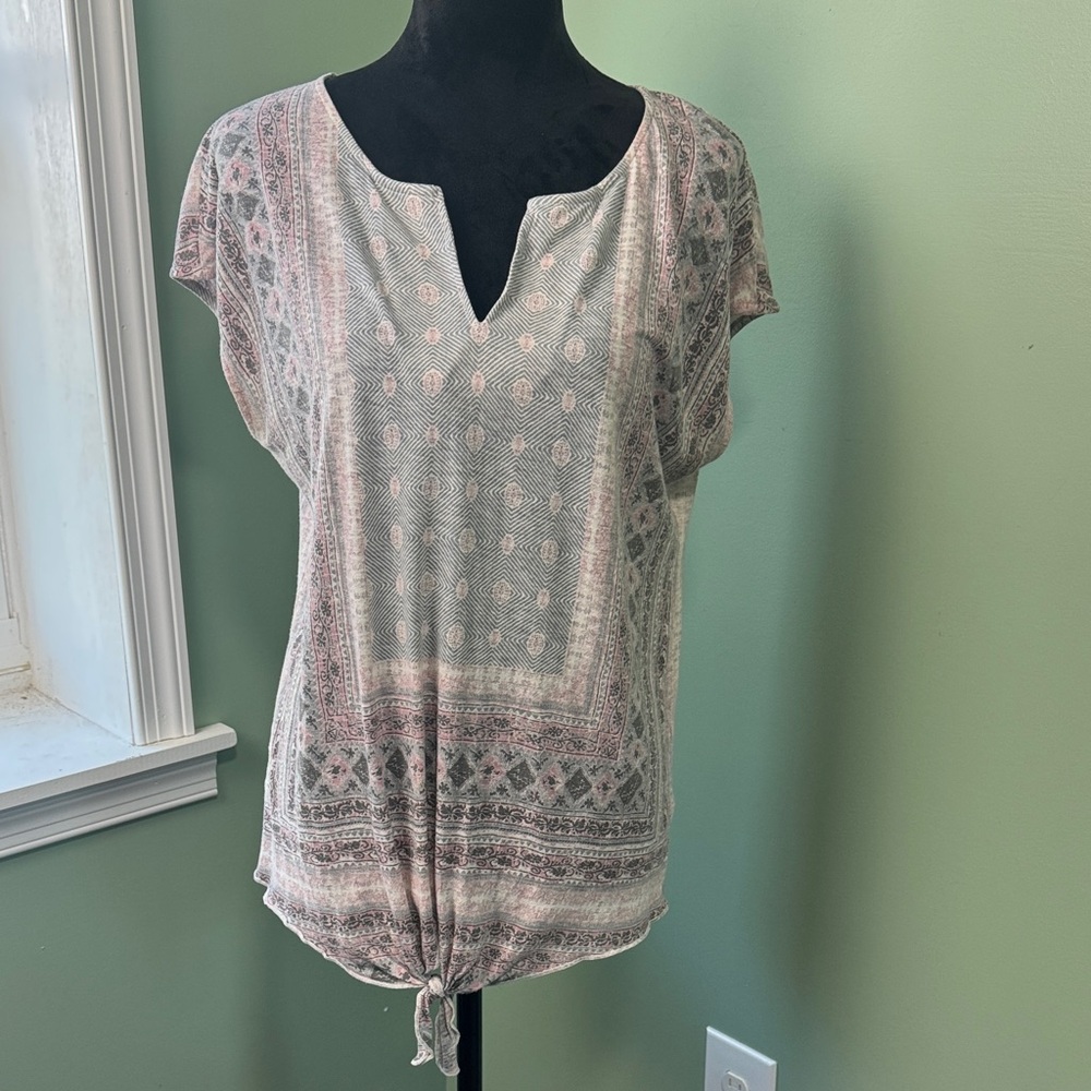 Lucky brand, pink and gray T-shirt large